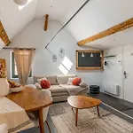 L'authentique, Chic, Relaxant Et Entree Autonome Apartment *